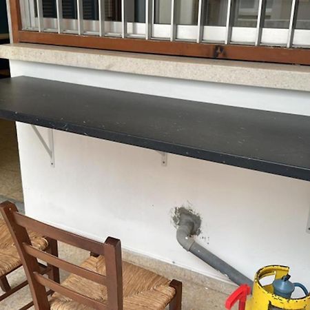 Unique City Hostel 100 Meters From Beach ラルナカ エクステリア 写真