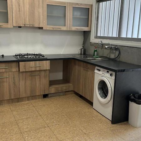 Unique City Hostel 100 Meters From Beach ラルナカ エクステリア 写真