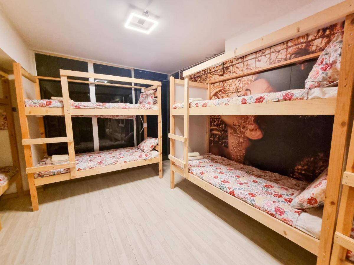 Unique City Hostel 100 Meters From Beach ラルナカ エクステリア 写真